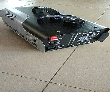 Mașină de fum 1000W