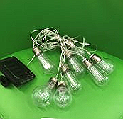 lămpi solare decorative, de tip ghirlandă.