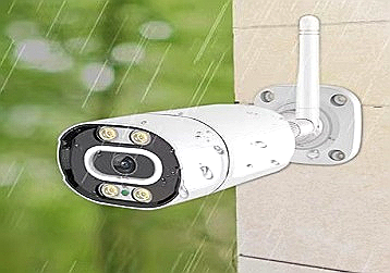 Cameră de tip "Bullet" cu 4 LED-uri și aplicația V380 Pro.