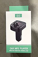 încărcător și suport de mașină.